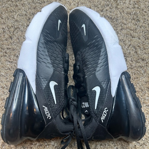 NIKE Air Max 270 Shoes for Women - Picture 9 of 10